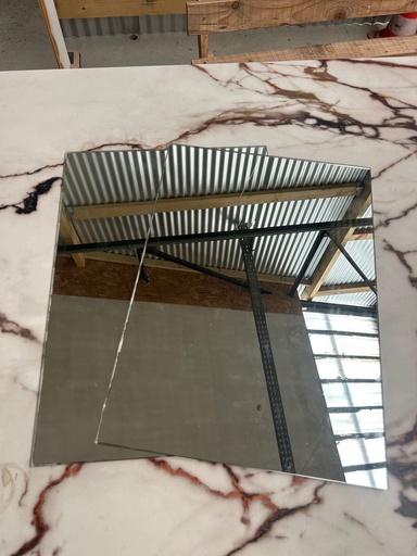 [6.3.351-001] Miroirs biseautés