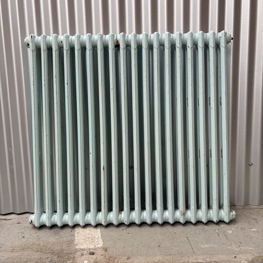 [8.1.381-004] Radiateur fonte 87x86x7 PT